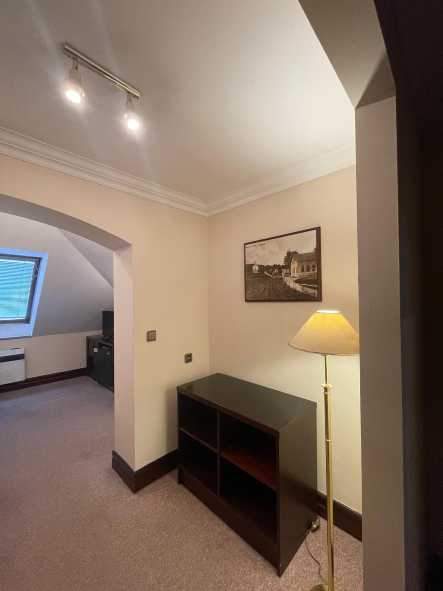 Hotel Bravo تشسكه تربوفه المظهر الخارجي الصورة