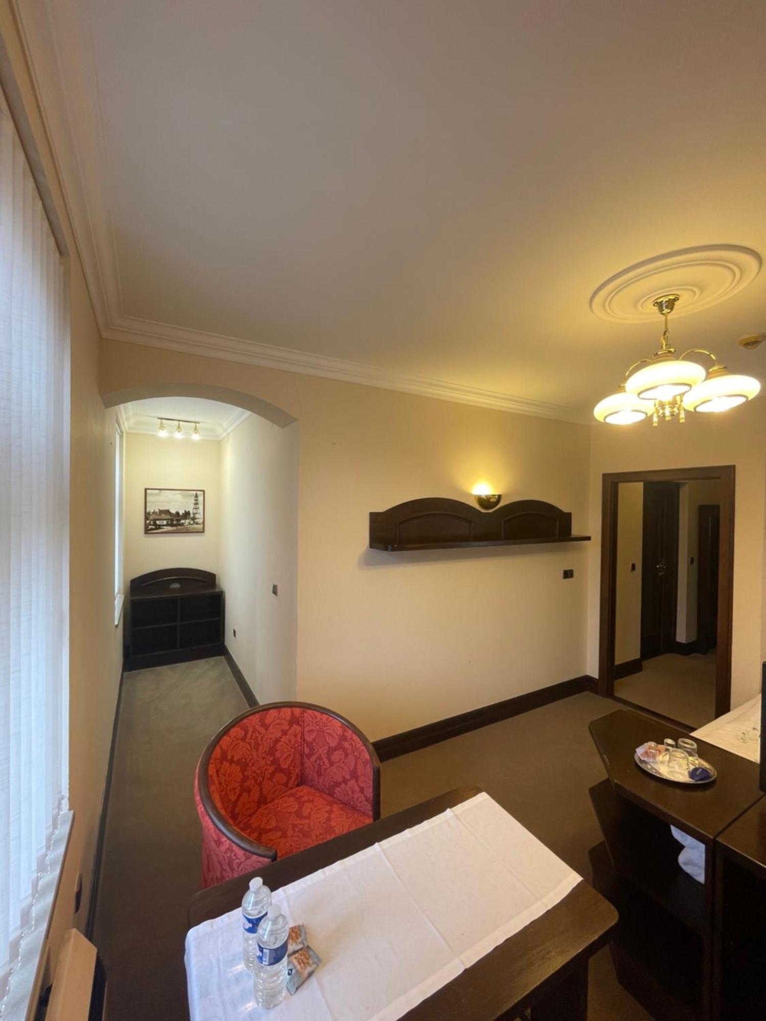 Hotel Bravo تشسكه تربوفه المظهر الخارجي الصورة